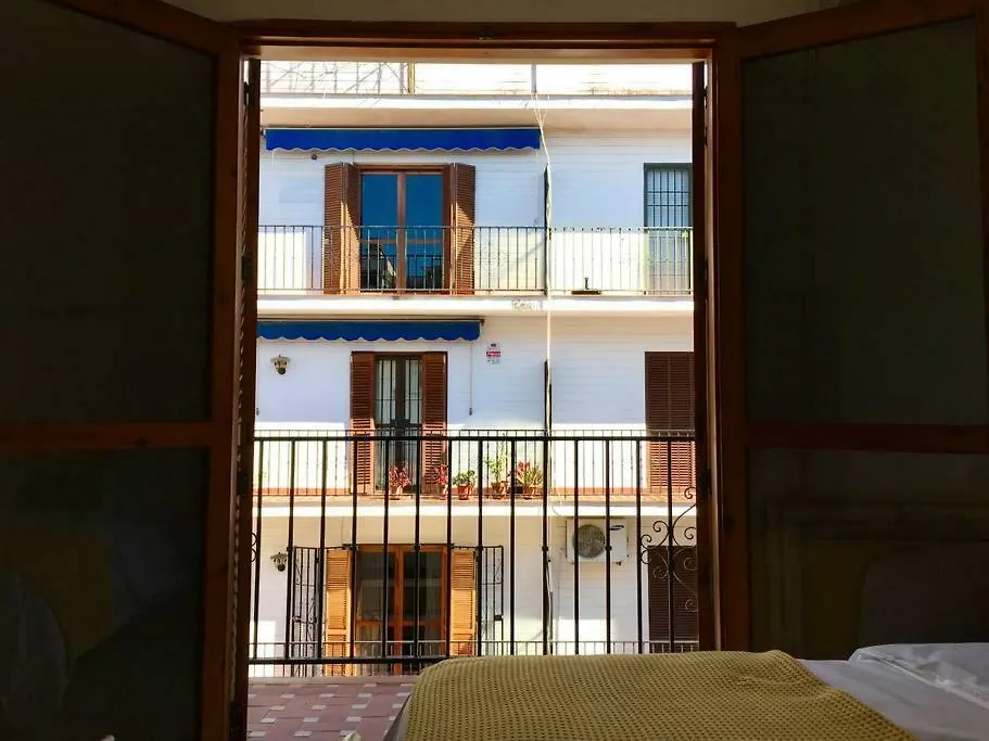 דירה סביליה Suite Center San Lorenzo 35 ספרד